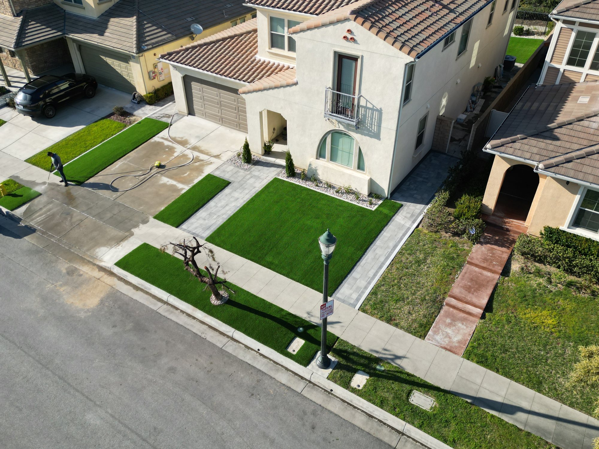Finished artificial turf front yard on an Inland Empire home by Save Aqua Landscapes